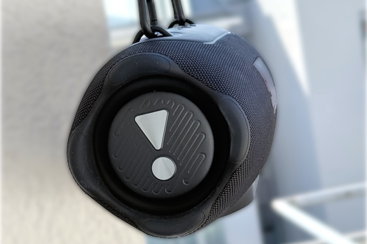 JBL Xtreme 5 from the front