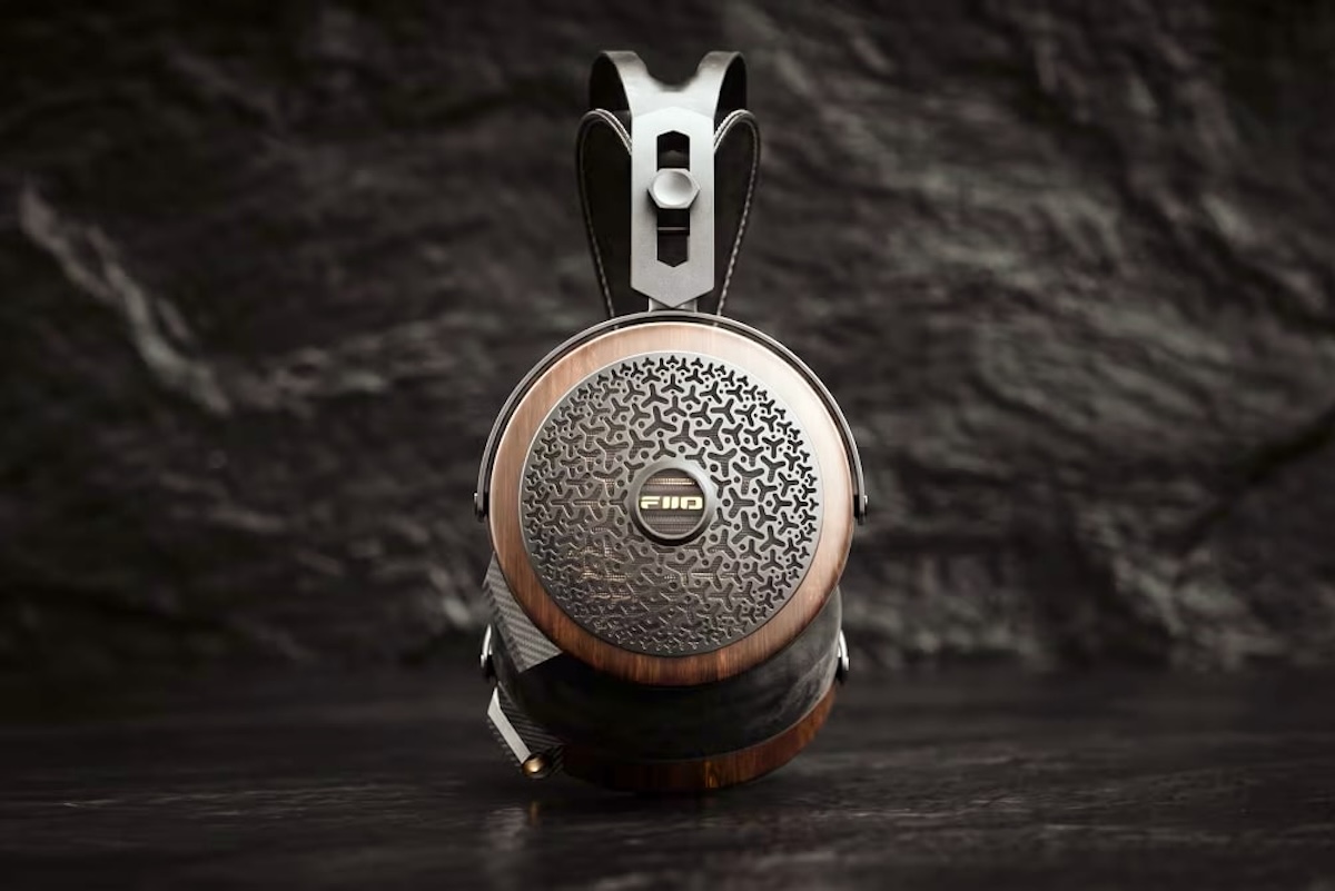 FiiO FT15: Flagship planar headphone with 101-mm drivers for 500 euros FiiO FT15