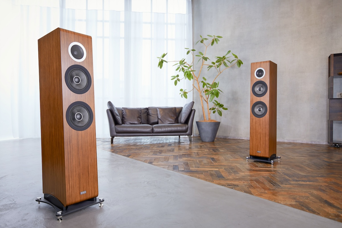 TAD-E2 with wood veneer